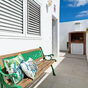 https://2br-terrace-home-10-min-walk-to-the-beach.in-canary-islands.com